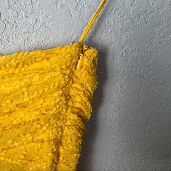 Badgley Mischka Mack + James Yellow One Shoulder Rosette Ruffle Evening Dress 10 - Picture 4 of 6